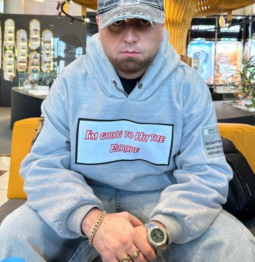 هیپهاپولوژیست هرکی بود تو راحت بغل کردی